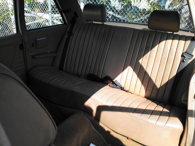 Illustration for article titled W123 Limo & M Roadster
